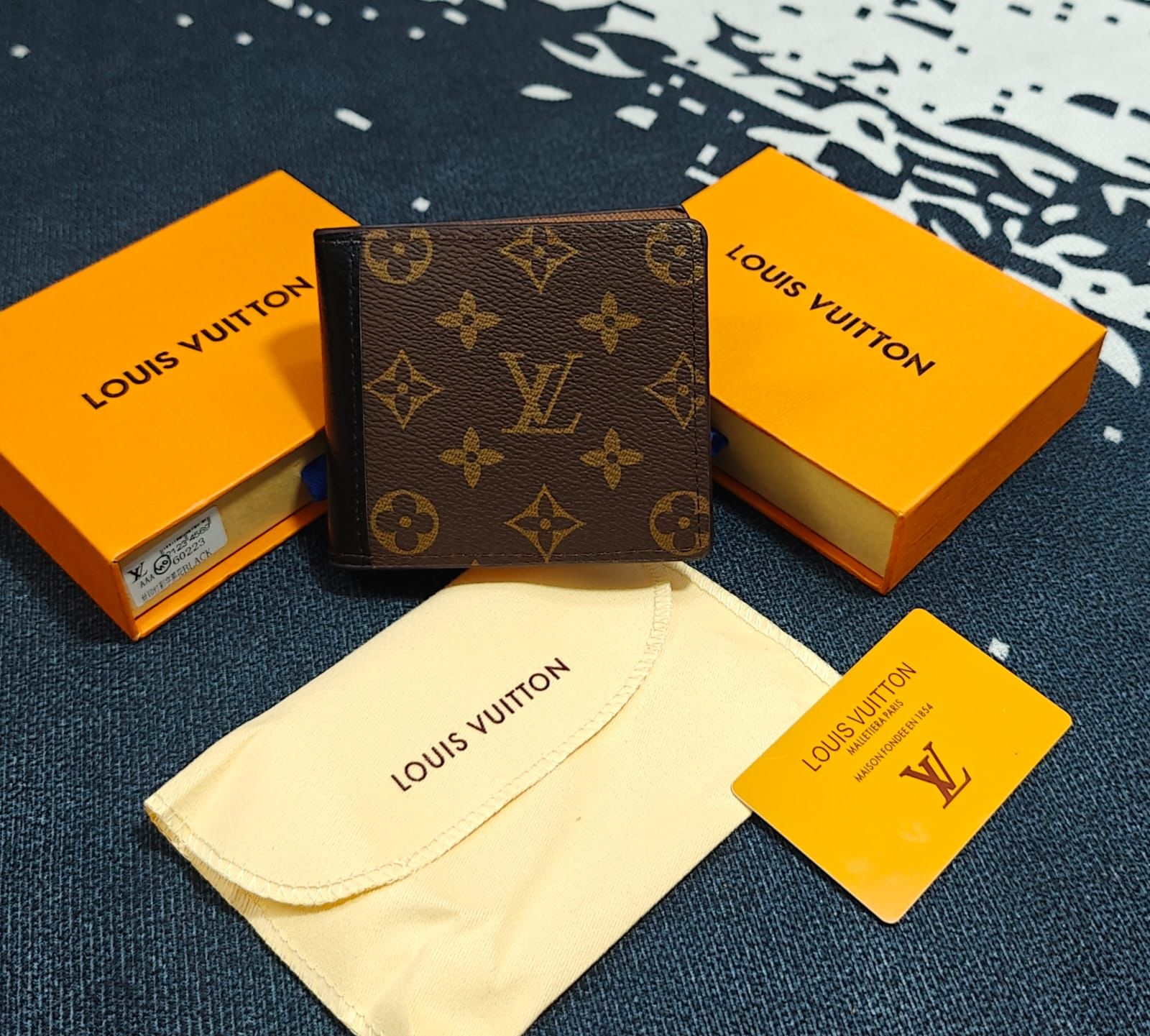 Louis Vuitton Marco Wallet LVMW1-2025