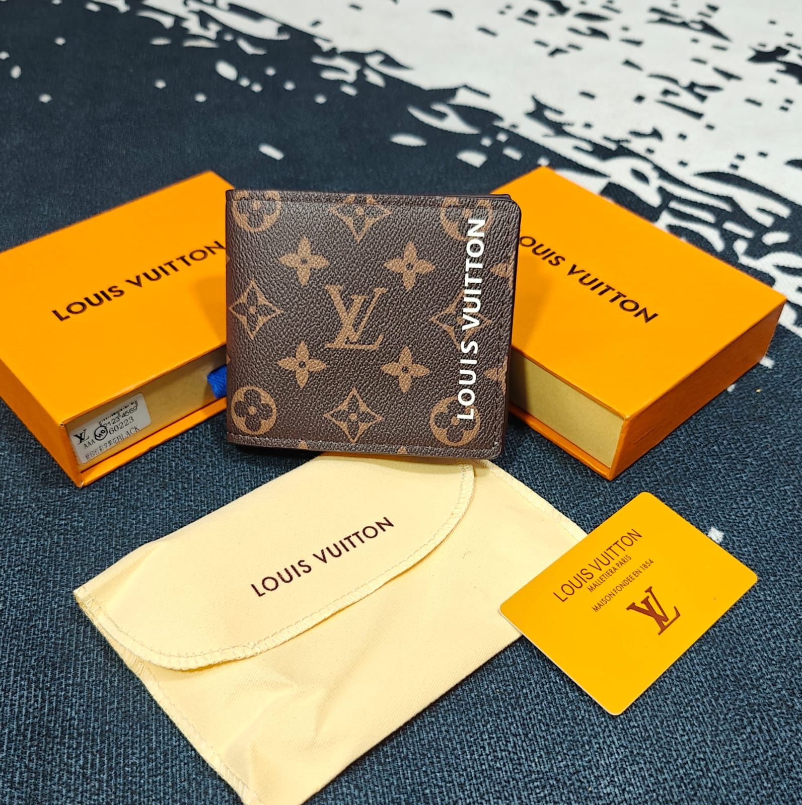 Louis Vuitton Marco Wallet LVMW5-2025