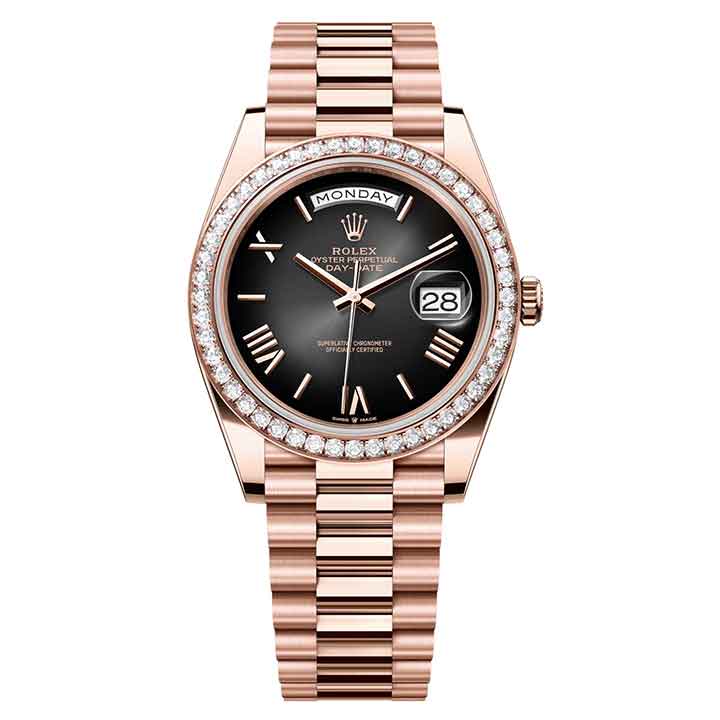 Rolex Day-Date 40  Oyster, 40 mm, Everose gold and diamonds Watch