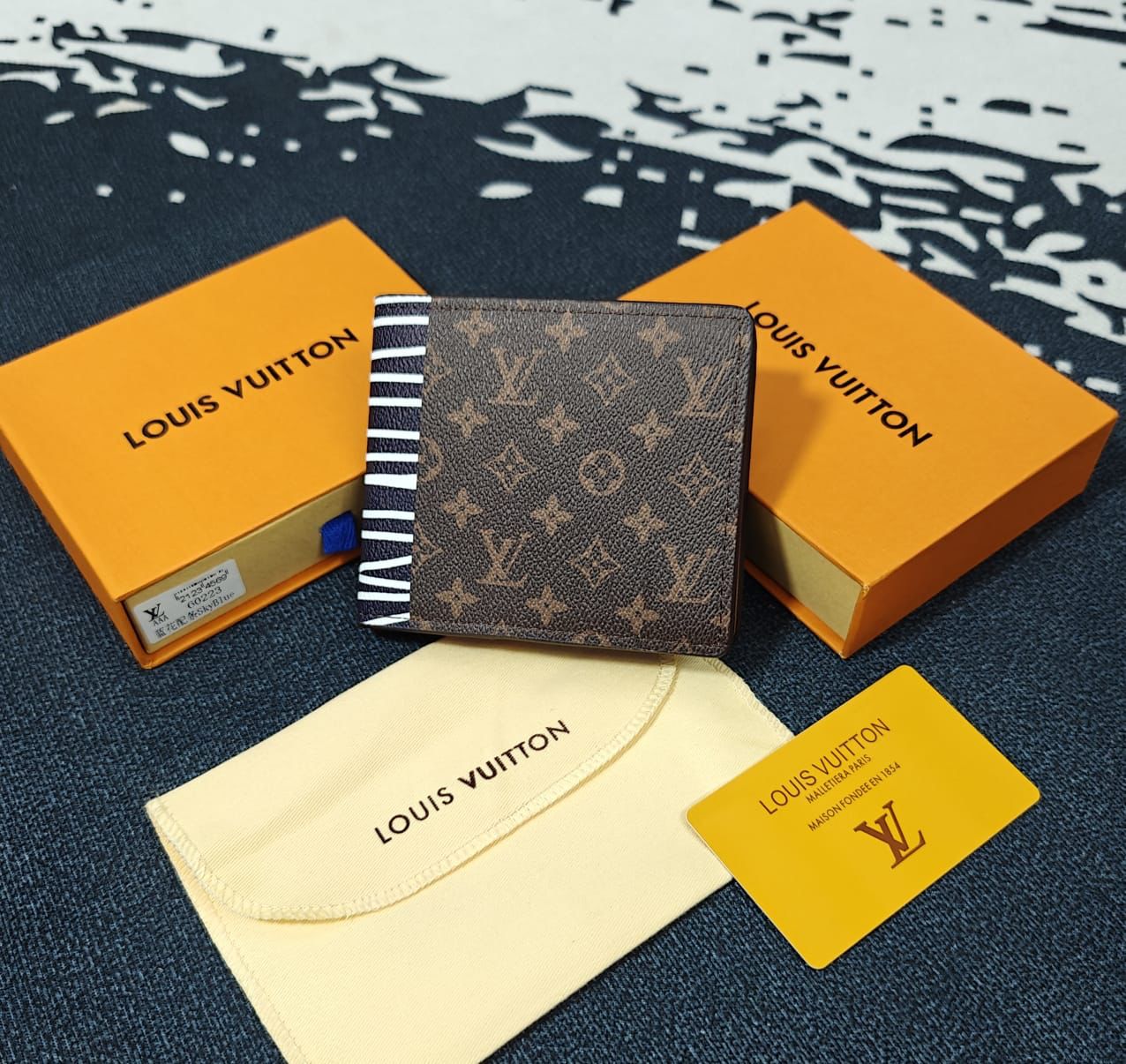 Louis Vuitton Marco Wallet LVMW6-2025